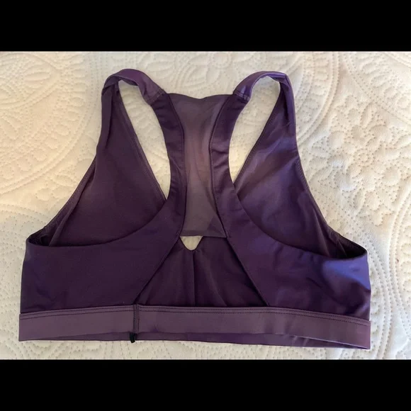 2 Victoria’s Secret’s Bras - Picture 4 of 5